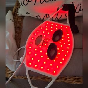 Current body LED face mask